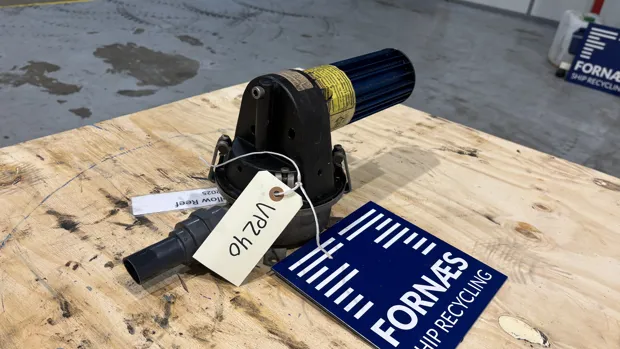 Image 5 of 7 - Kirk - LP 2000-24