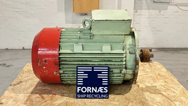 Image 4 of 8 - Lönne - VC200LK04