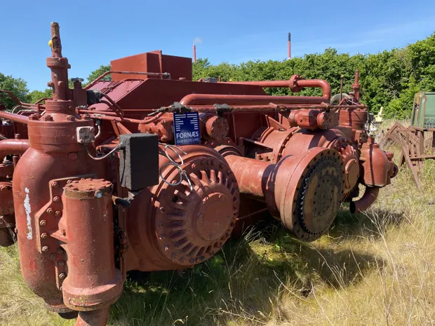 Image 3 of 15 - Brattvaag - CT63SBL