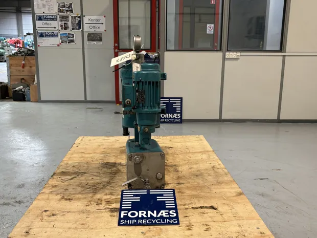 Image 3 of 7 - CJC - PTU 15/25 PV