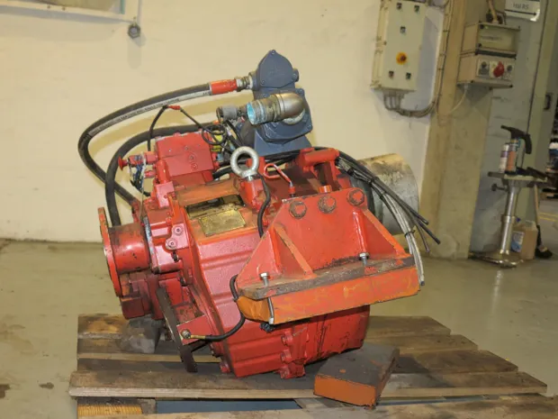 Image 1 of 7 - Twin Disc - MGX-5135RV