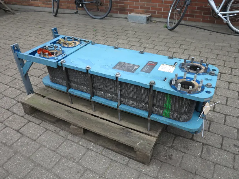 Image 1 of 4 - APV - N35