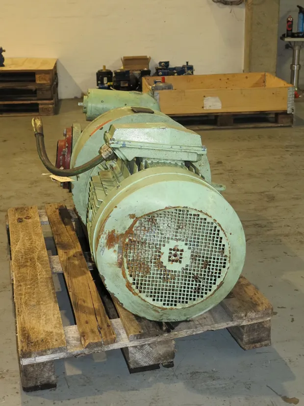 Image 3 of 6 - Per Gjerdrum - V6. 4Zl-67