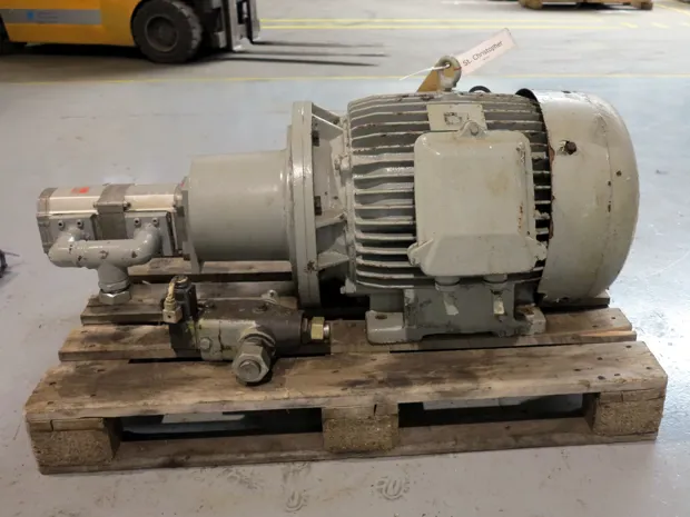 Image 3 of 5 - HP925