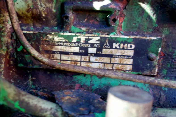 Image 3 of 4 - Deutz