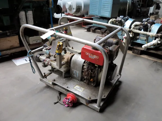 Image 1 of 5 - Yanmar - L70AE-SYC