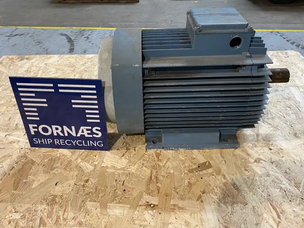 Image 3 of 5 - ASEA  - MBL132 M