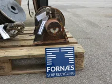 Small winch