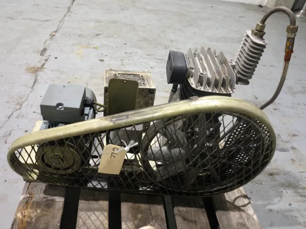 Image 2 of 7 - Aerotec - B3800B