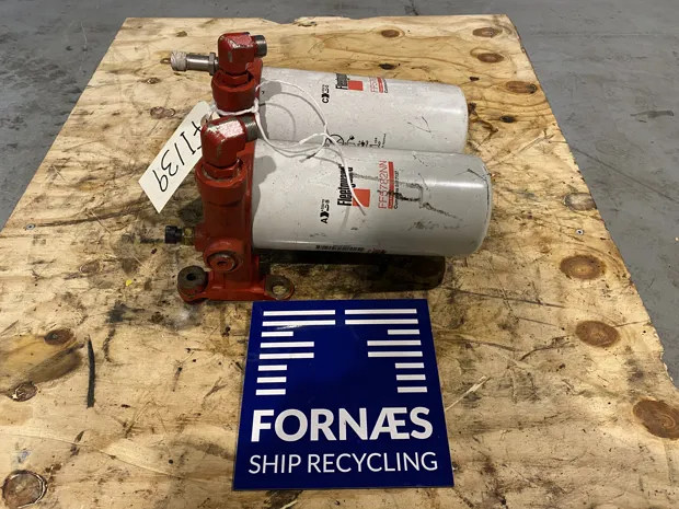 Image 2 of 5 - FI139