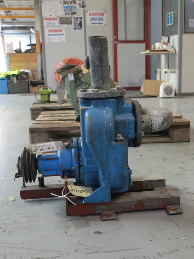 Image 2 of 5 - Johnson Pump - FPE 80-140