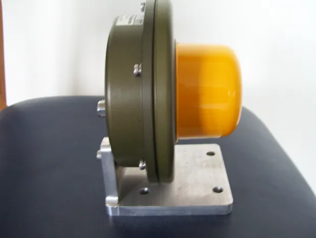 Image 1 of 4 - Fugro DGPS Antenne - AD430-3141