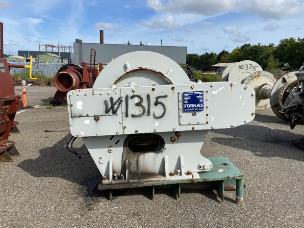 Image 6 of 8 - Trawl winch