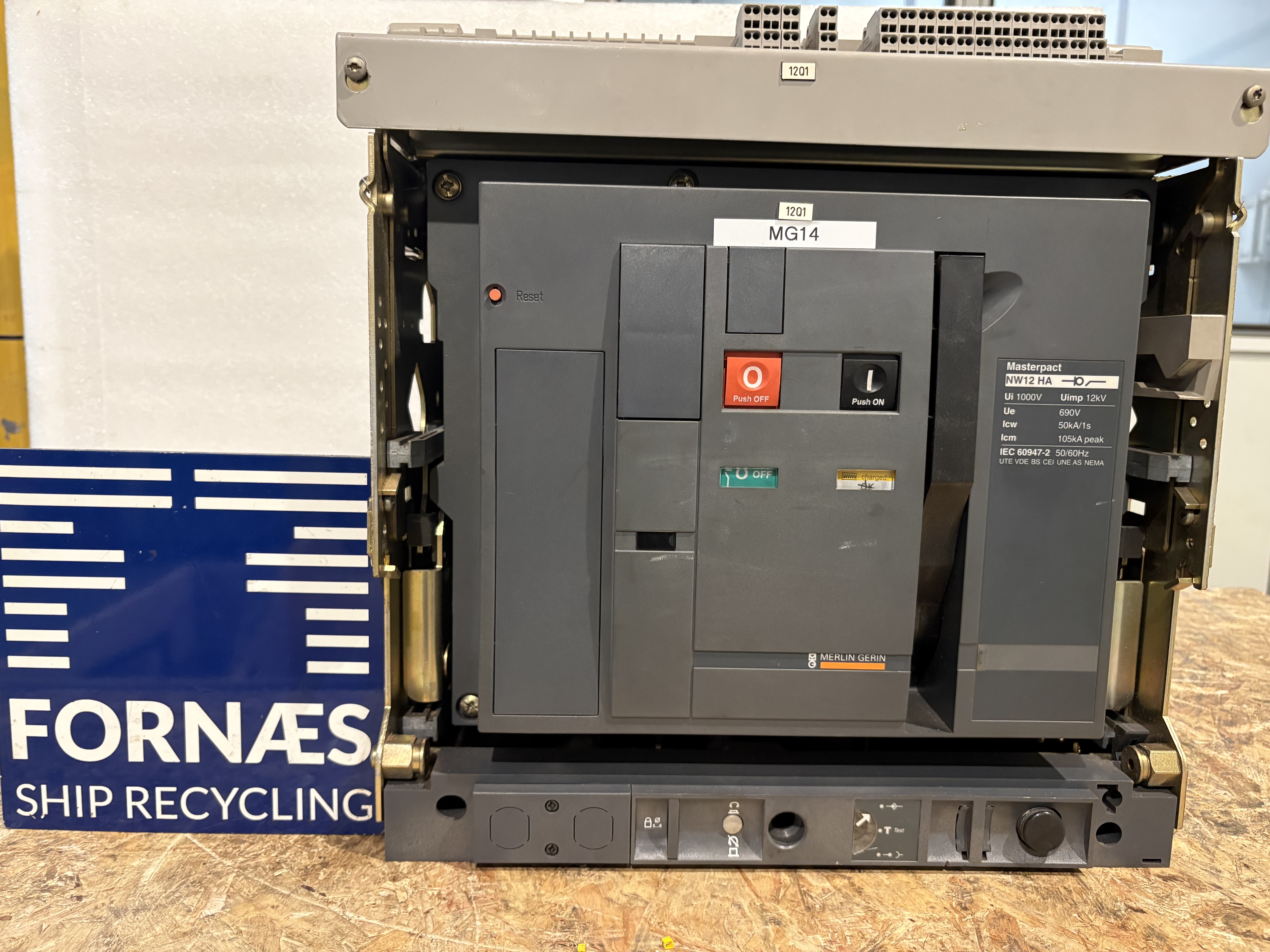 Merlin Gerin - Masterpact