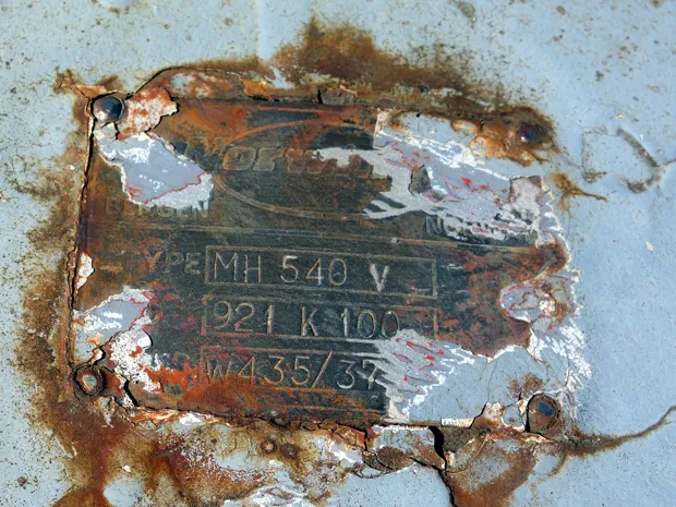 Image 5 of 5 - Split winch