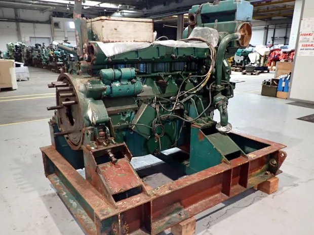 Image 4 of 9 - Volvo - TAMD 165A