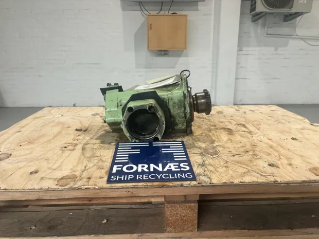 Image 1 of 9 - HP984