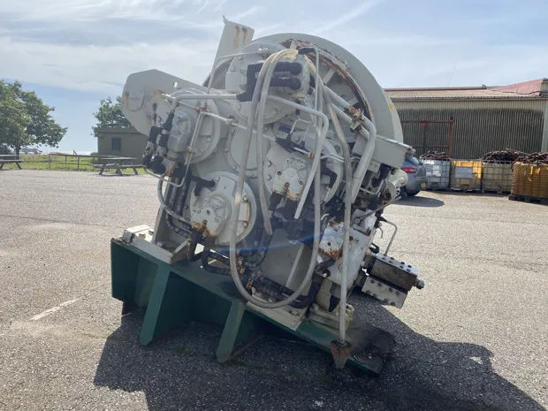 Image 4 of 9 - Trawl winch