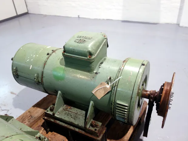 Image 1 of 3 - Anton Piller - NKT 35-4