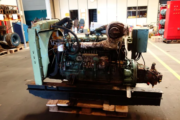 Image 3 of 3 - Volvo - TD 70E