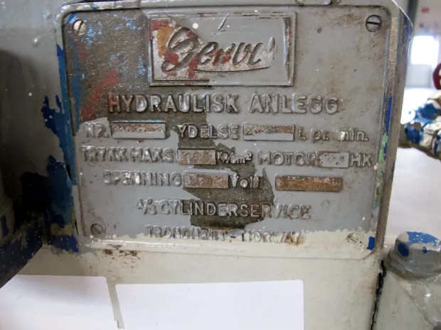 Image 9 of 10 - HS28