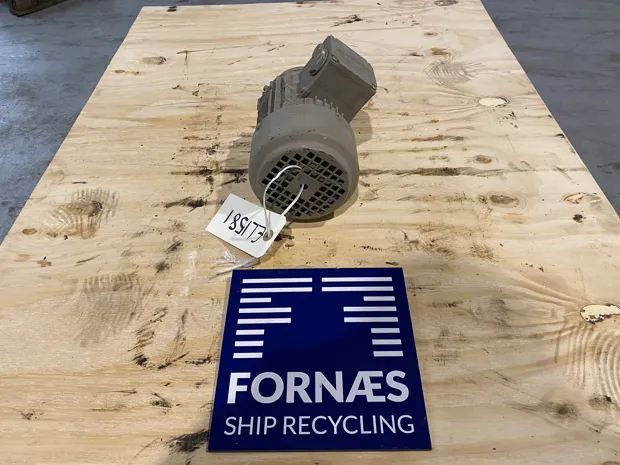 Image 4 of 5 - MEZ - 7AA71M04