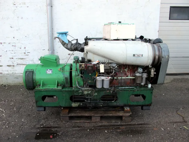 Image 1 of 4 - Deutz