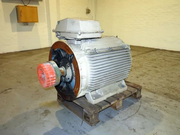 Image 3 of 5 - ABB - M2BA 280 SMC 4 1335