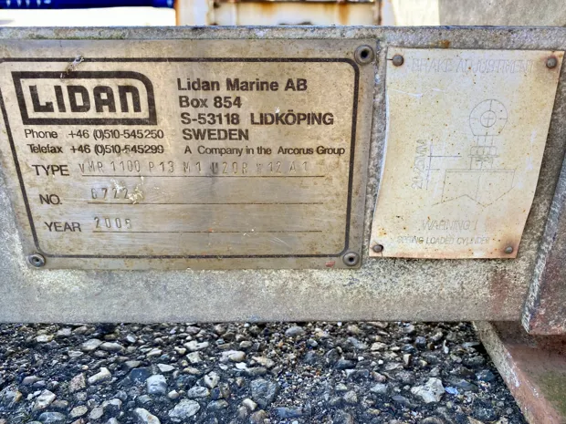 Image 7 of 7 - Sounder winch