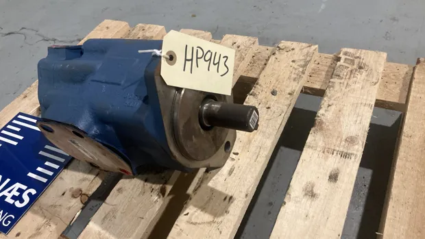 Image 3 of 5 - HP943