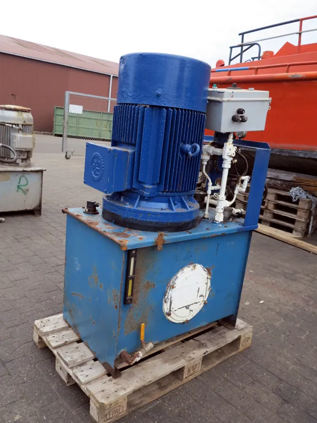 Image 2 of 5 - HS257