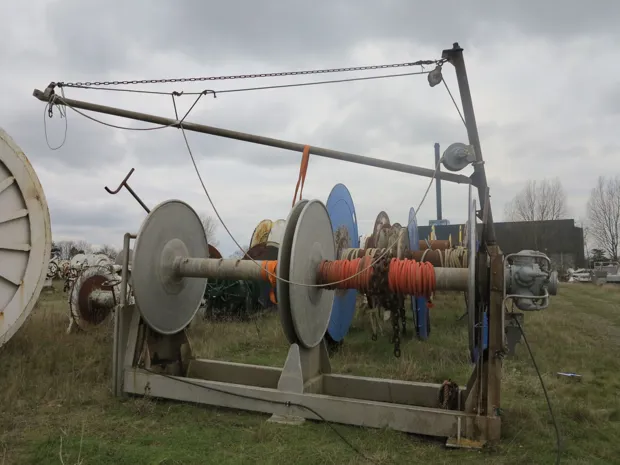 Image 1 of 5 - ND335