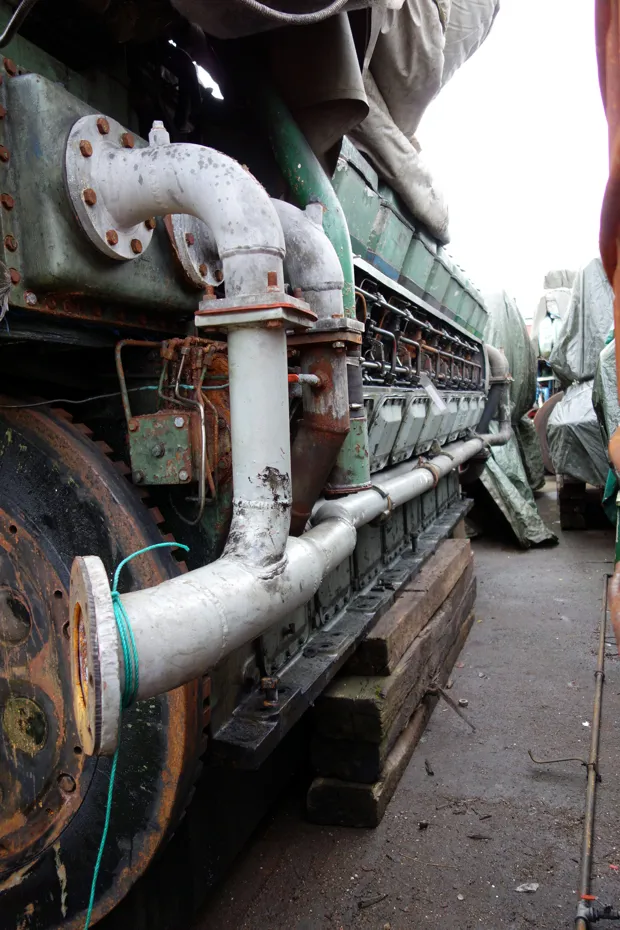 Image 2 of 5 - Alpha - 16U 28L-VO