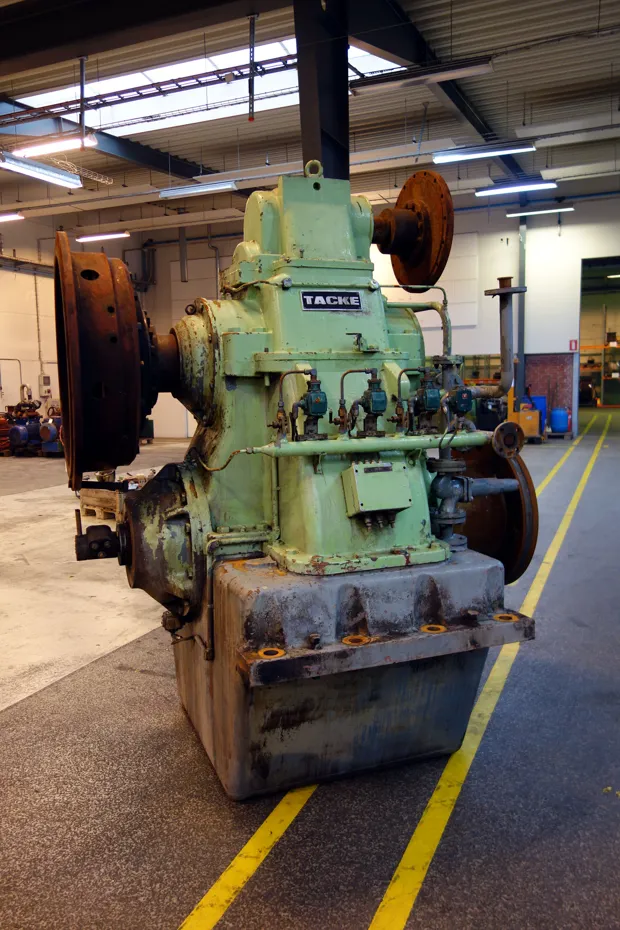 Image 3 of 7 - Tacke - HUW-710B