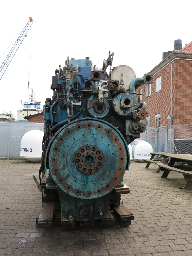 Image 3 of 9 - Alpha - 8L 23/30A 111EKV