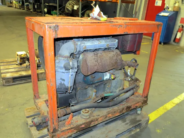 Image 1 of 4 - Deutz - F3L 1011