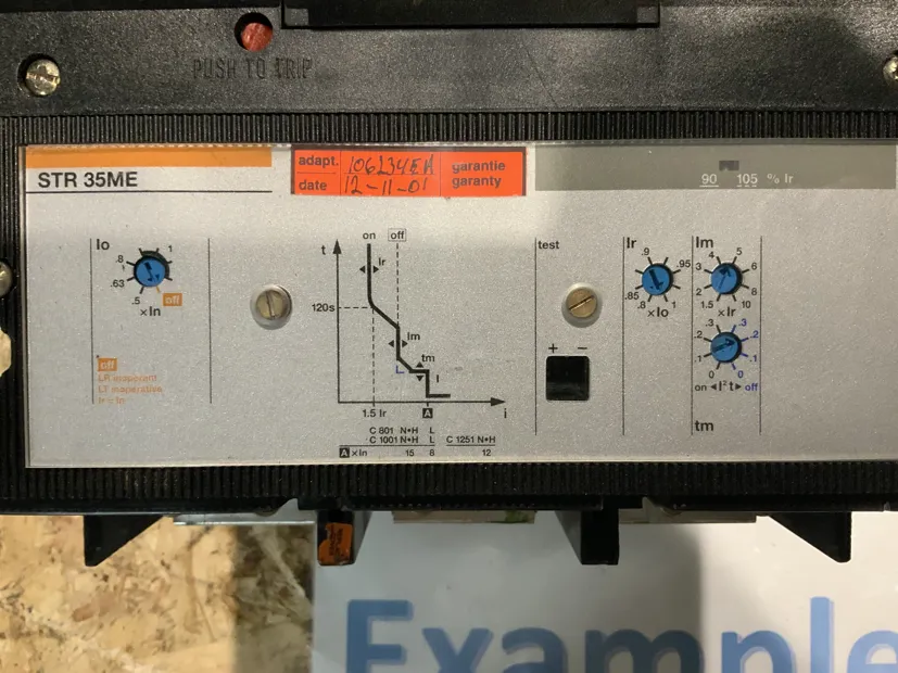 Image 2 of 4 - Merlin Gerin - C801L