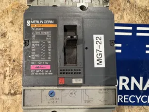 Merlin Gerin - Compact