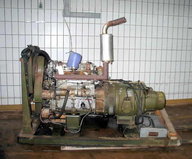 Image 1 of 4 - Russisk