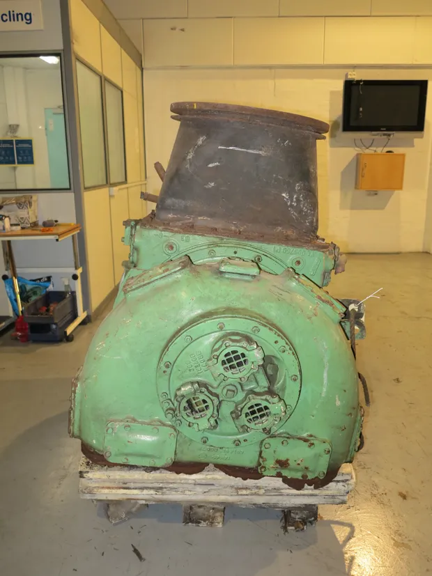 Image 3 of 7 - BBC - VTR 320 (No plate)