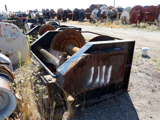 Image 3 of 4 - Trawl winch