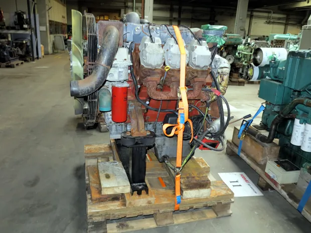 Image 3 of 4 - Deutz - 6 cyl