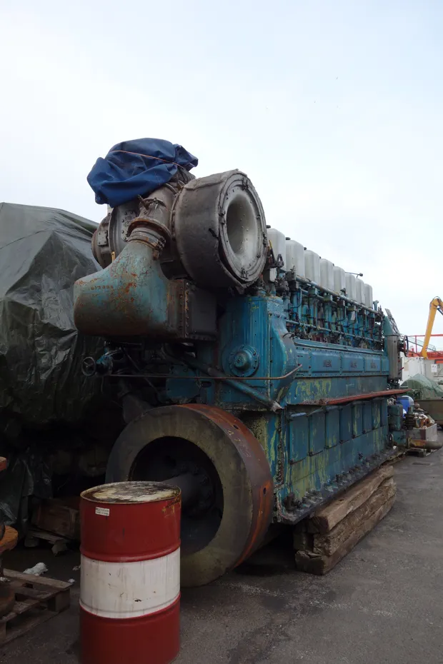 Image 2 of 6 - MaK - 8Mu 452 AK