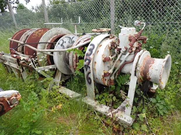 Image 1 of 6 - Trawl winch