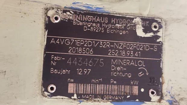 Image 8 of 9 - HP1040