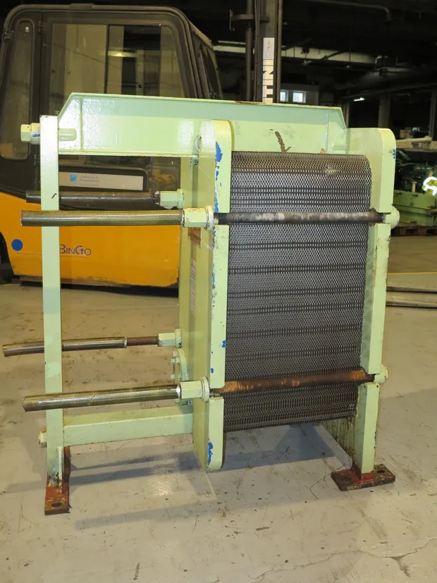 Image 4 of 5 - APV - K34