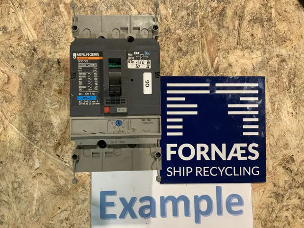 Image 1 of 2 - Merlin Gerin - NS160L