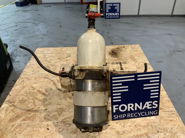 Image 1 of 5 - Parker racor - 900MA