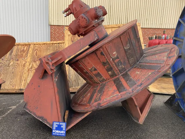 Image 1 of 6 - Chain wheel