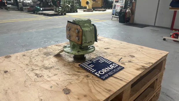 Image 5 of 8 - Kracht - KF4/150G20B P0B 7DP2/196